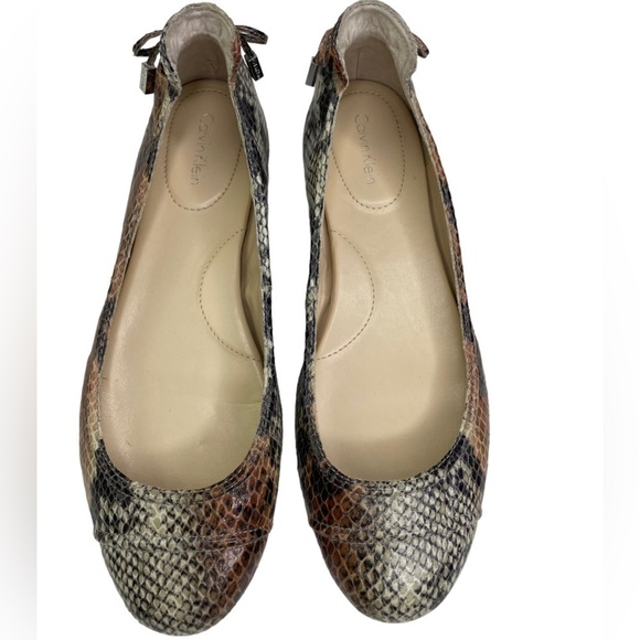 Calvin Klein Women’s Priya Snakeskin Ballet Flats - Picture 4 of 8